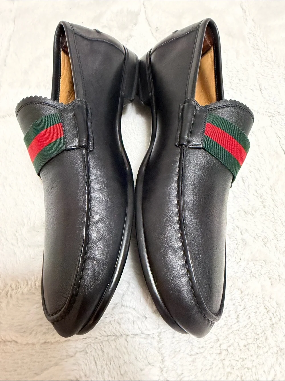 LIKE NEW! $995 Gucci Black Leather Loafers Web Strap Green Red Accent 9